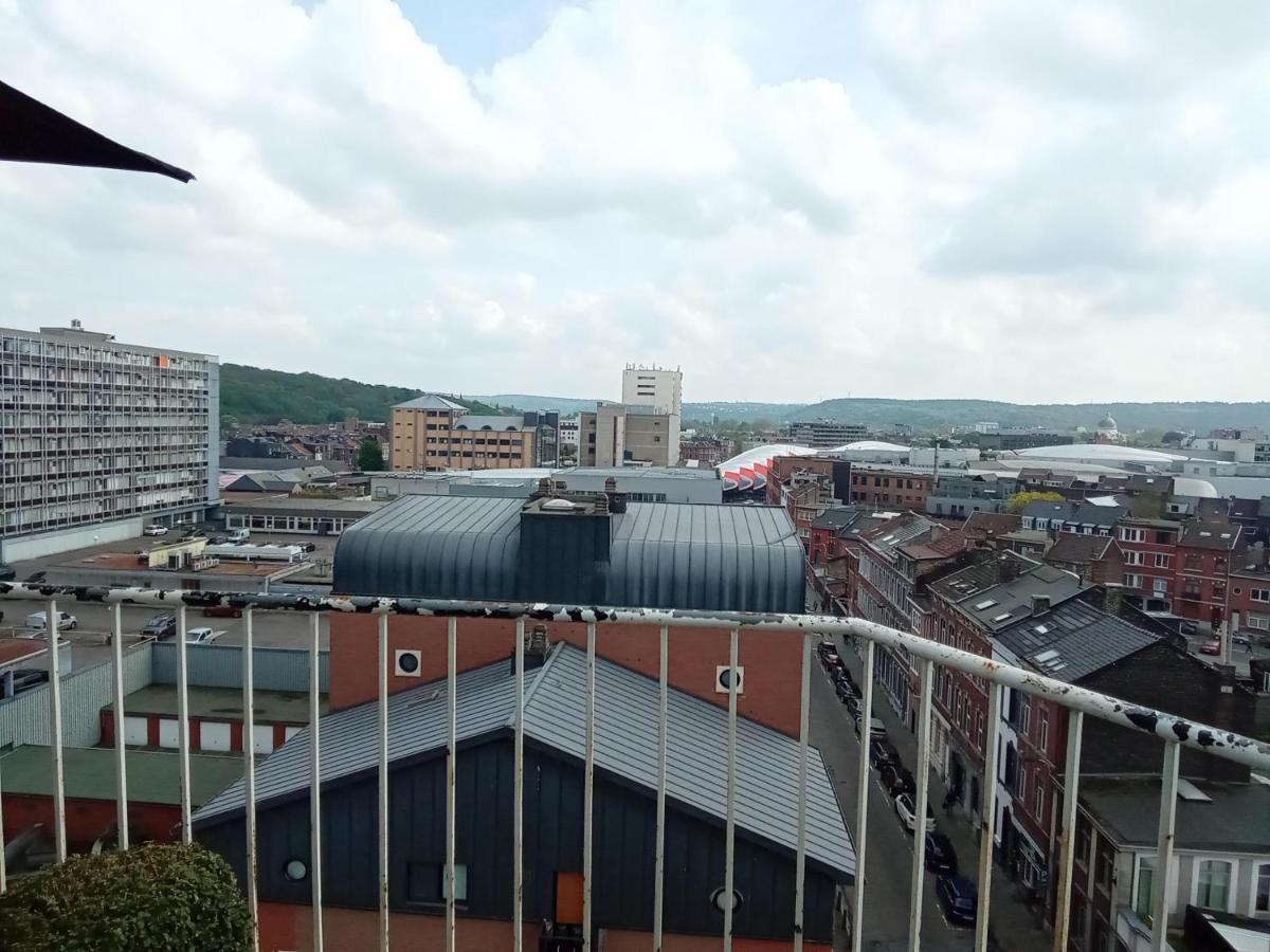 Liege Centre Mediacite Appartement Possible Parking Terrasse Immense 8Eme Pour 2 Personnes Esterno foto