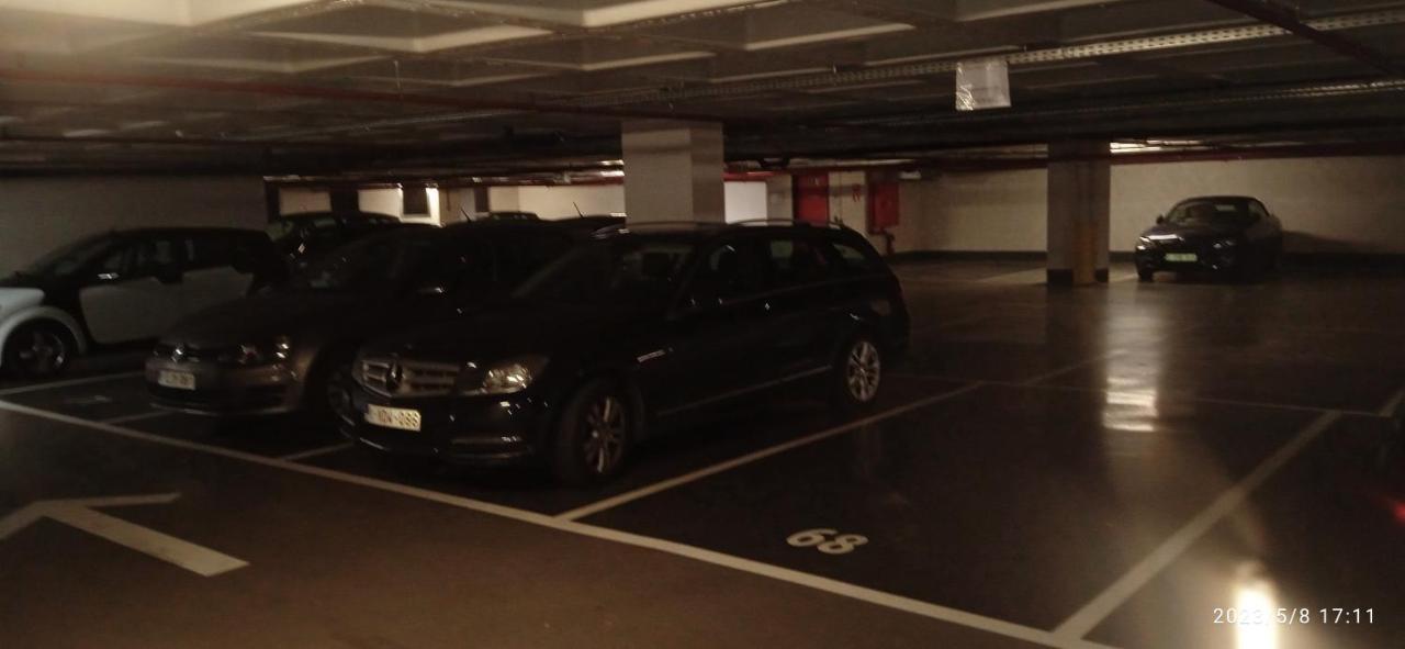 Liege Centre Mediacite Appartement Possible Parking Terrasse Immense 8Eme Pour 2 Personnes Esterno foto